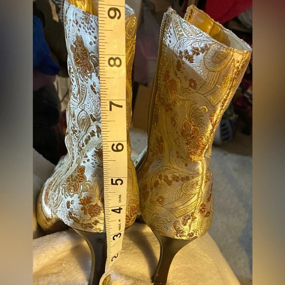 Atmosphere Boots, Ankle Booties, Neutral, Floral, Embroidery, Sz 5, EU38,Vintage
